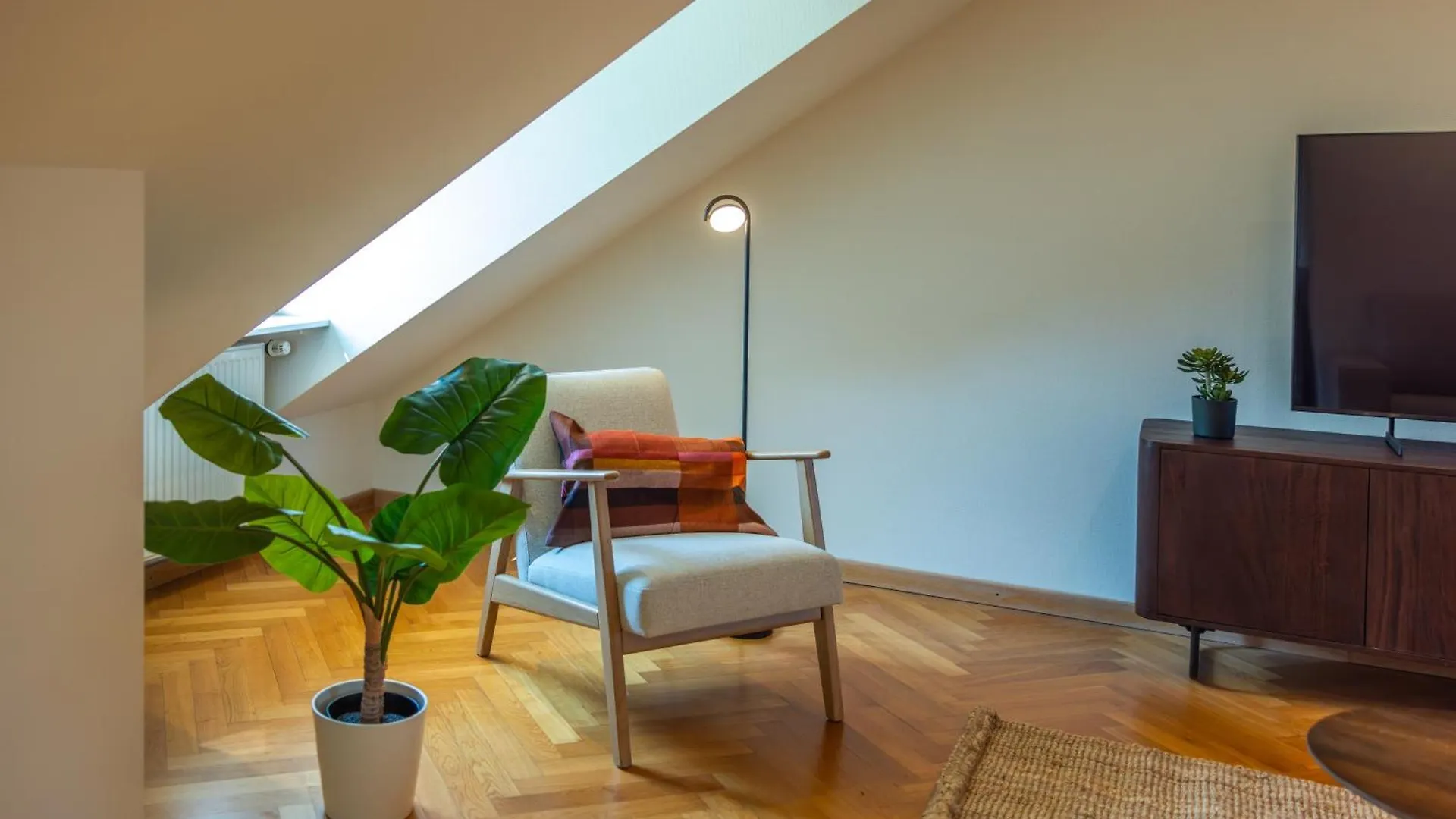 Grand Rue Residence 1 Bedroom Apartment Luxembourg
