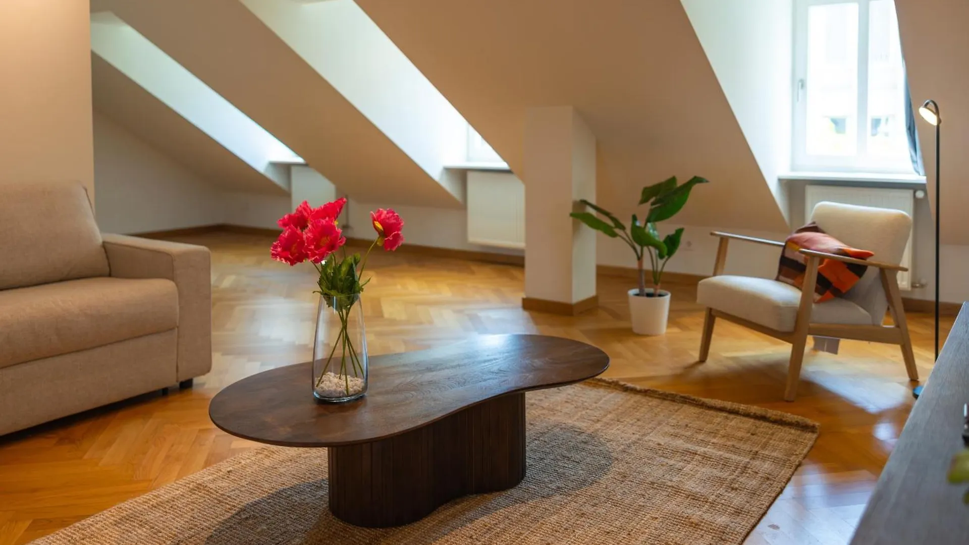 Grand Rue Residence 1 Bedroom Apartment Luxembourg