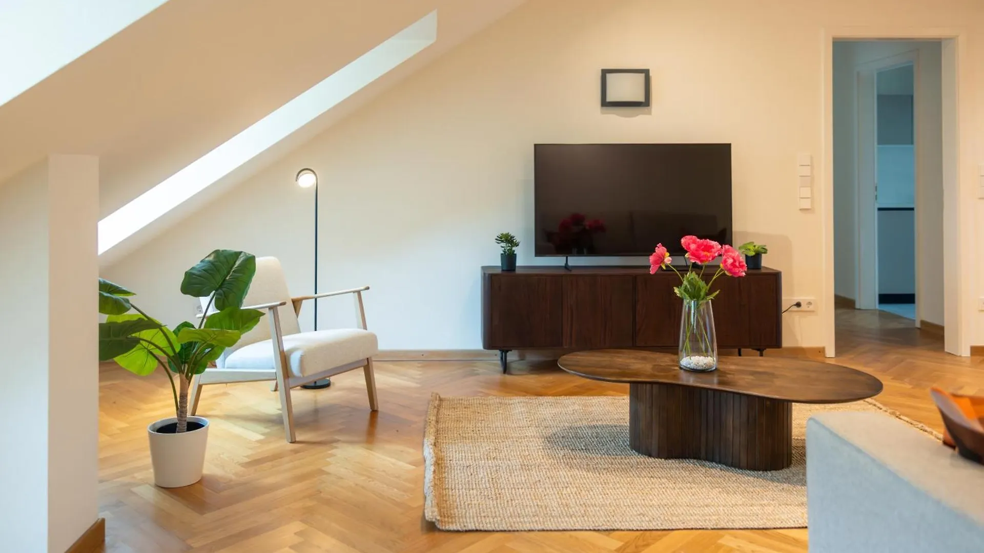 Grand Rue Residence 1 Bedroom Apartment Luxembourg